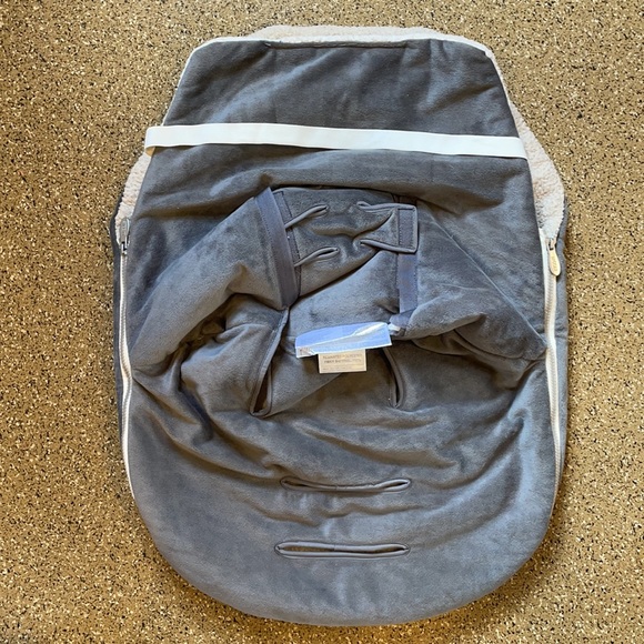 JJ Cole Bundle Me Collection - Picture 3 of 5